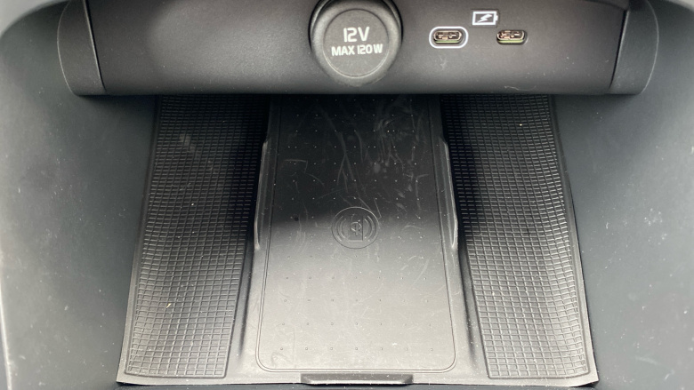 Volvo EX40 185kW Extended Range Core 78kWh 5dr Auto Electric Estate